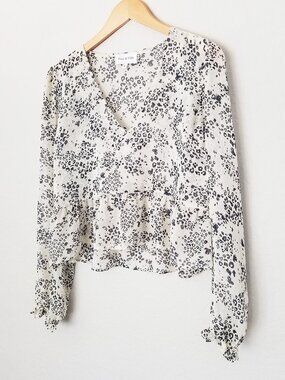 Park & Fifth The Leopard Print Blouse Top S Flowy Cheetah Ivory Black Chiffon
